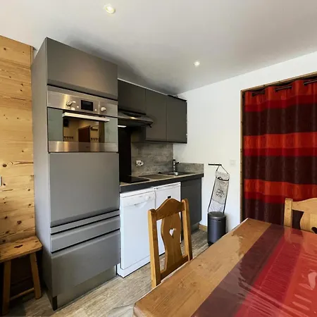 Oisans - Pour 4 Entierement Renove Aux Pieds Au Coeur Des Menuires Mae-5514 Apartment